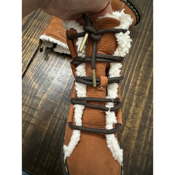 De. Martens 1460 Lace To toe fur lined size 8 NWOB - Picture 4 of 9